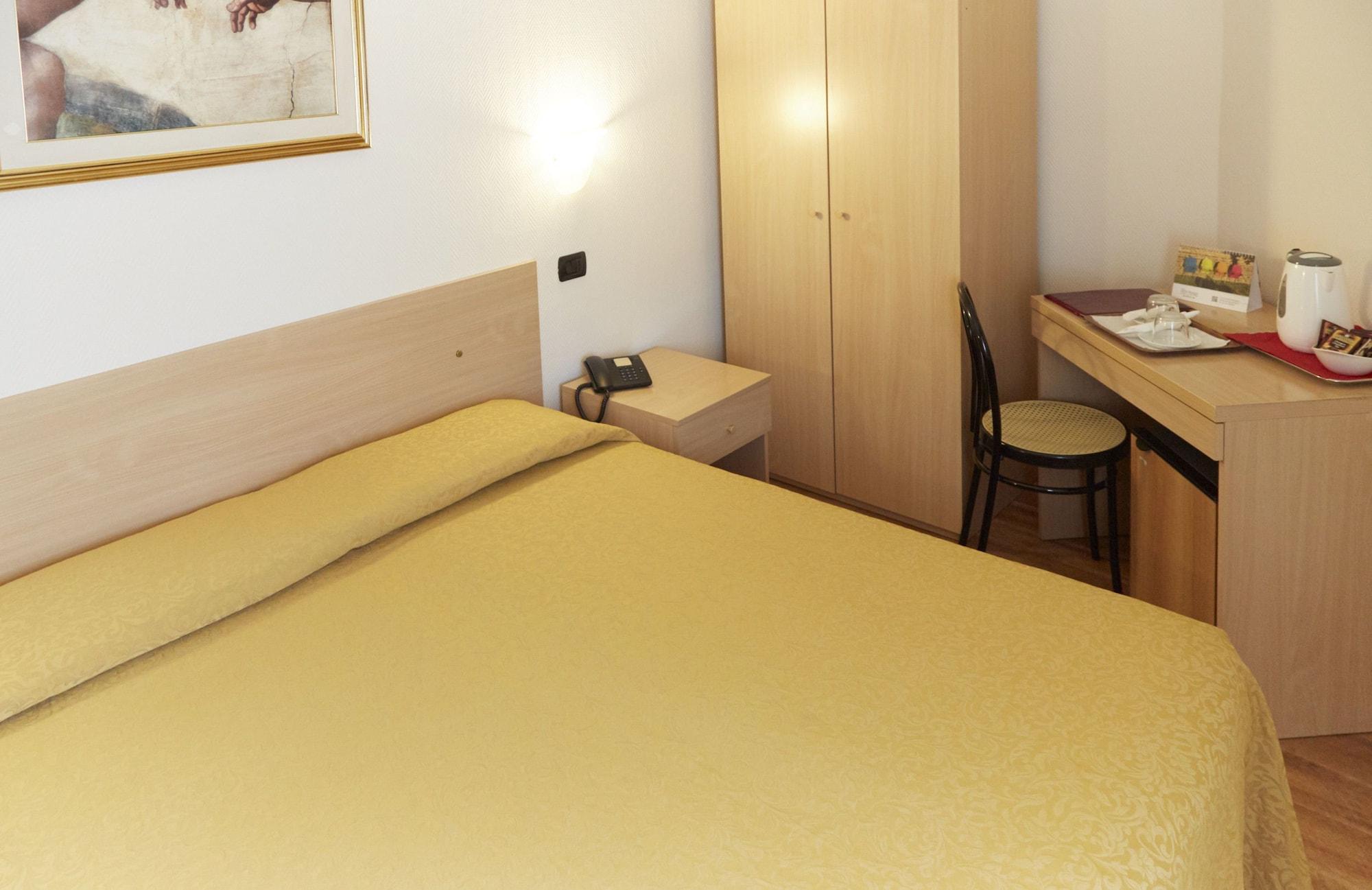 Adele Hotel 3*