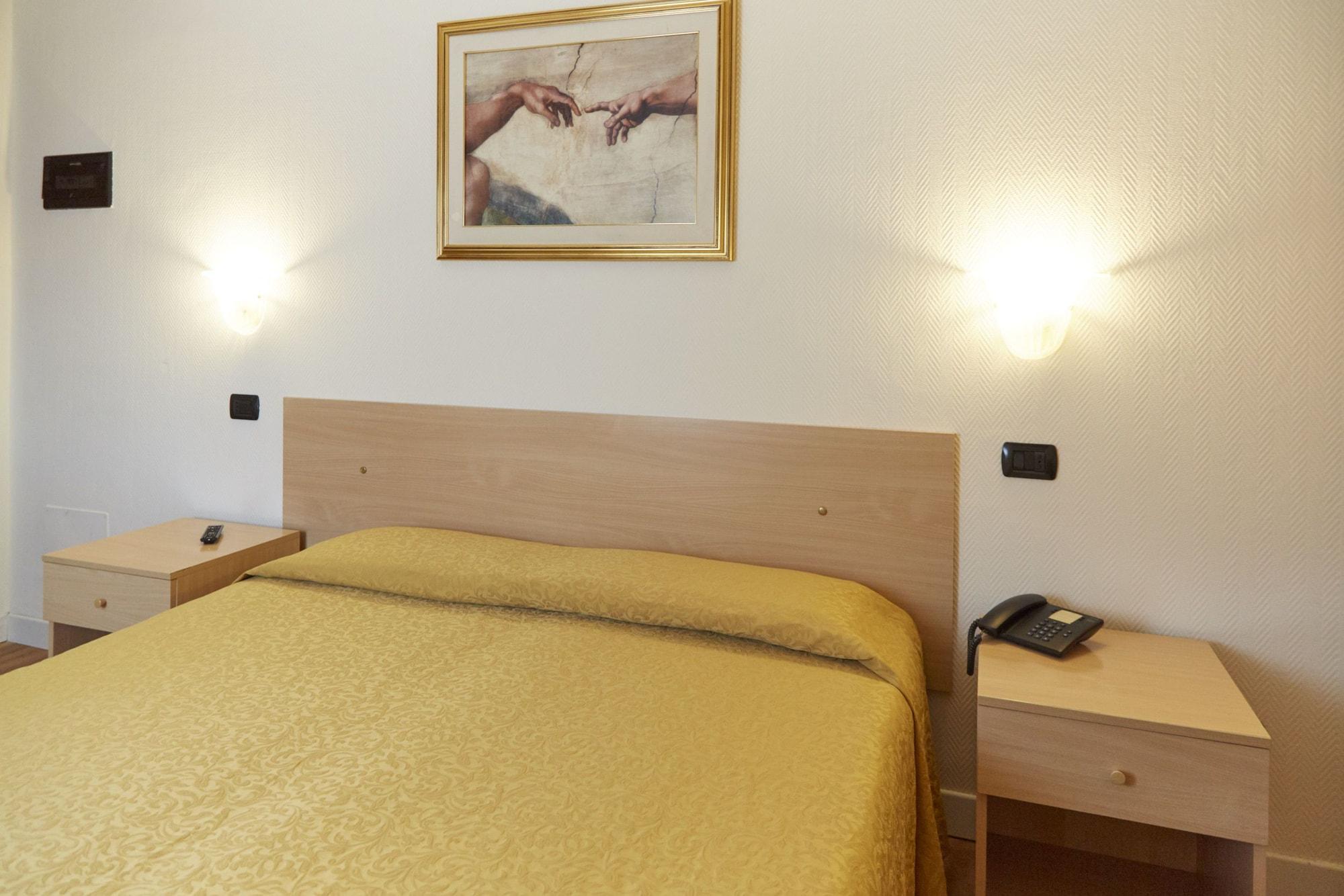 Adele Hotel 3*