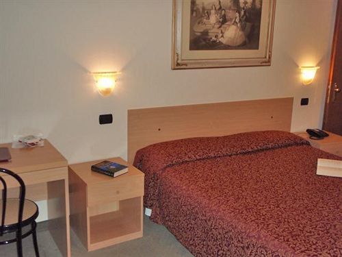 Hotel Adele 3*