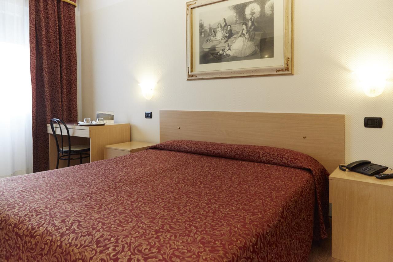 Adele Hotel 3*